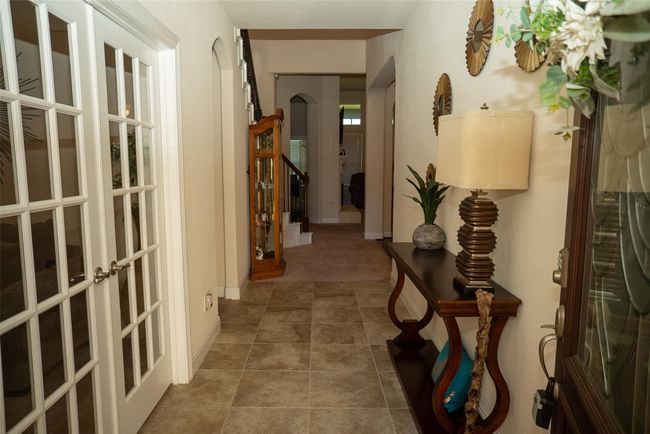 Entry Way | Image 4