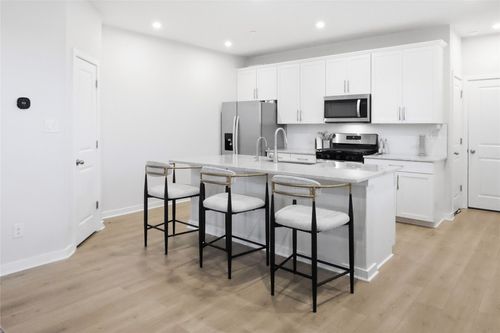 unit-2201-2500 Forest Creek Dr, Round Rock, TX, 78665-1621 | Card Image