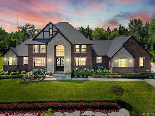 47545 Casa Loma Ct, Northville, MI, 48167-5830 | Card Image