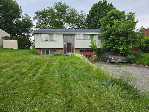145 Rivercrest Dr, Coraopolis, PA, 15108-1161 | Card Image
