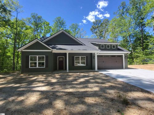 16 Forest Dr, Travelers Rest, SC, 29690-8178 | Card Image