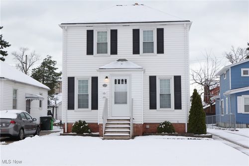 26201 Oriole Ave, Euclid, OH, 44132-1427 | Card Image