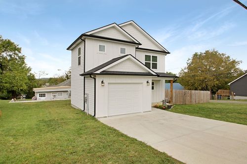 202 Summit St, Woodbury, TN, 37190-3200 | Card Image