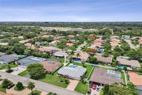8529 Nw 20th Ct, Coral Springs, FL, 33071-6111 | Card Image