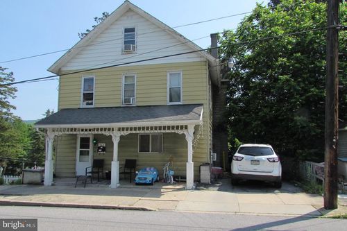 360 Reynolds Ave, BELLEFONTE, PA, 16823-1317 | Card Image