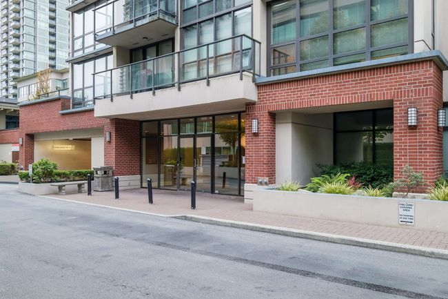 706 - 2959 Glen Dr, Condo with 1 bedrooms, 1 bathrooms and 1 parking in Coquitlam BC | Image 33