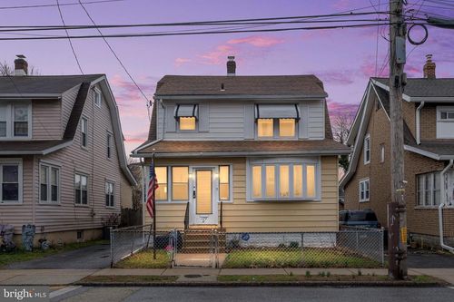 129 W Laughead Ave, MARCUS HOOK, PA, 19061-4232 | Card Image