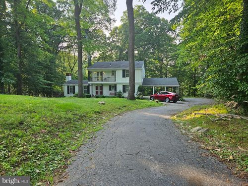 400 Marple Rd, BROOMALL, PA, 19008-2044 | Card Image