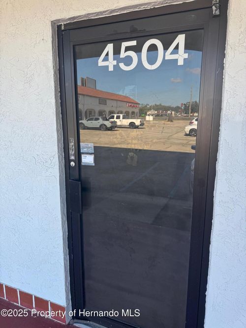 4504 Commercial Way, SPRING HILL, FL, 34606-1957 | Card Image
