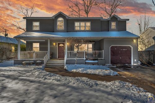 5813 Se Cross St, Topeka, KS, 66619-1413 | Card Image