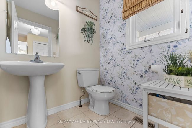 105 N Channel Rd, House other with 3 bedrooms, 2 bathrooms and 3 parking in Johnstown ON | Image 13