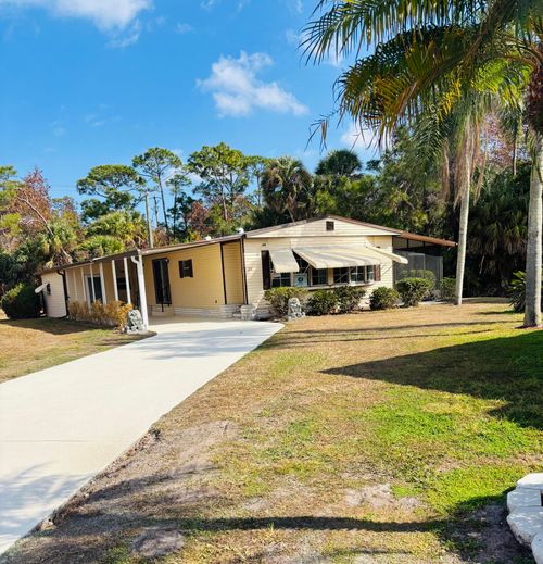 124 W Caribbean, Port St. Lucie, FL, 34952-3468 | Card Image