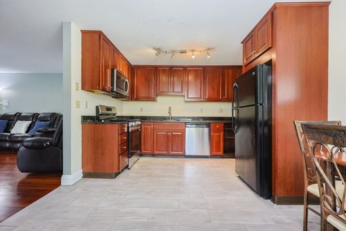 unit-7-2410 Skyline Dr, Lowell, MA, 01854-1446 | Card Image