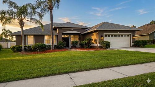 8044 Canyon Lake Cir, ORLANDO, FL, 32835-5371 | Card Image