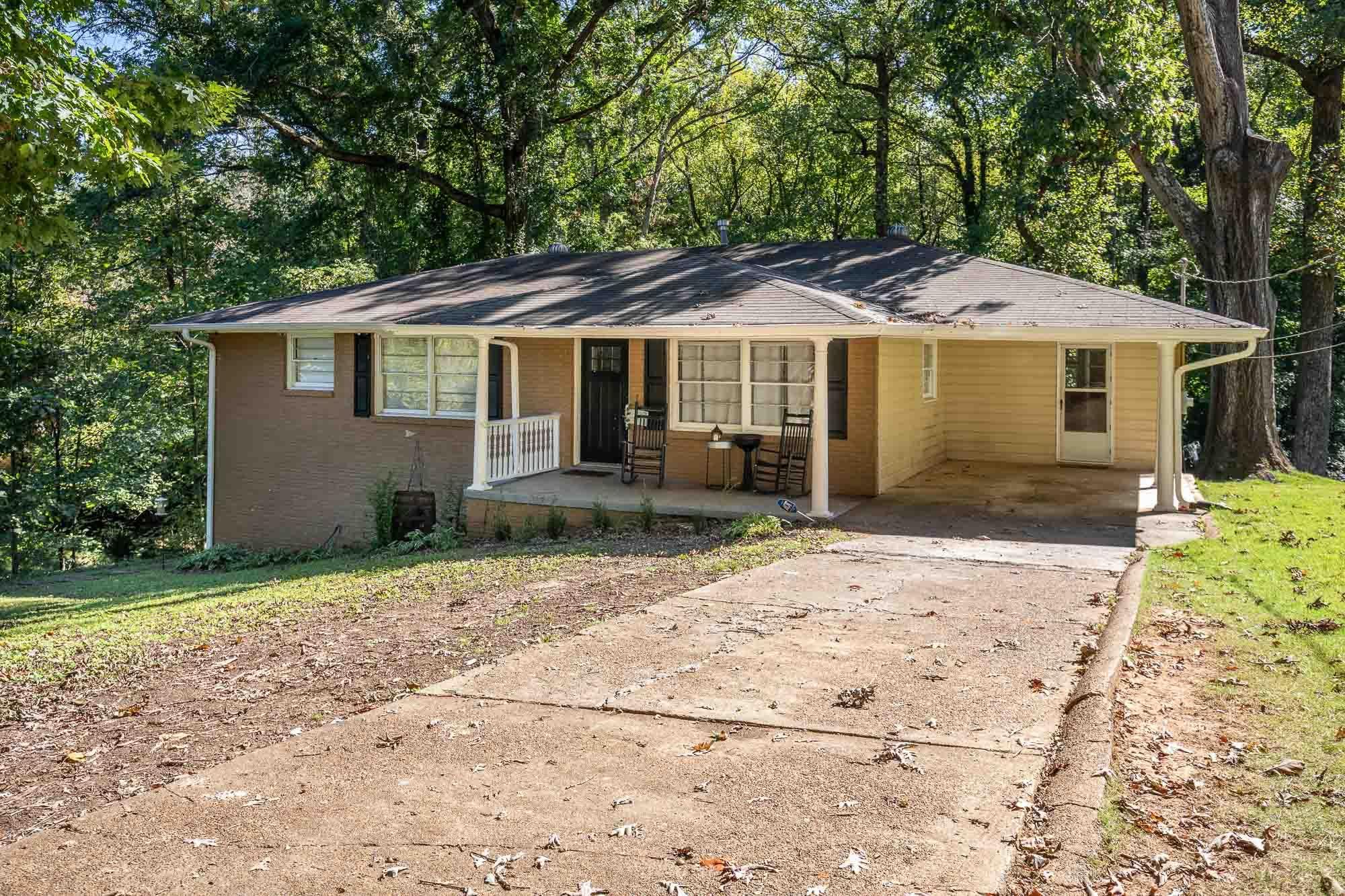 17th Ave, Sheffield, AL 35660