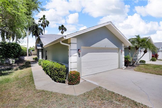 101 - 1660 Royal Cir, House attached with 3 bedrooms, 2 bathrooms and null parking in NAPLES FL | Image 31