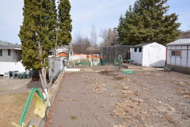 7113 99 St, House other with 3 bedrooms, 2 bathrooms and 4 parking in Peace River AB | Image 26