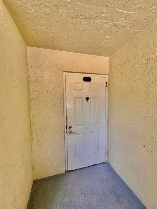 2070-1850 Homewood Blvd, Delray Beach, FL, 33445-6918 | Card Image