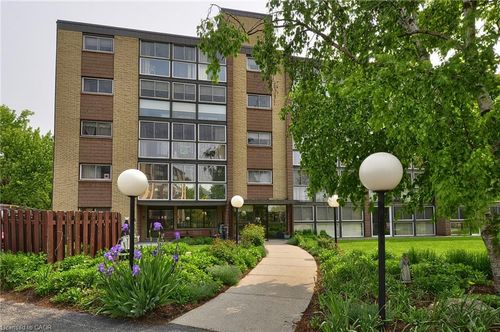 404-400 Champlain Blvd, Cambridge, ON, N1R7J6 | Card Image