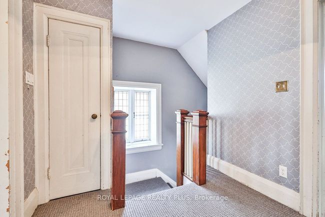 225 Glenrose Ave, House other with 4 bedrooms, 3 bathrooms and 4 parking in Toronto ON | Image 18