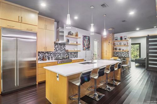 128 Clay St, San Antonio, TX, 78204-1729 | Card Image