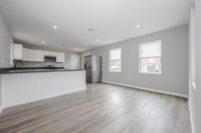 319 Mechanic St, House other with 6 bedrooms, 3 bathrooms and null parking in Laconia NH | Image 32
