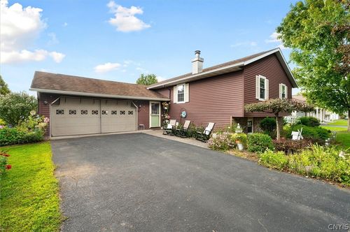 7989 Northwood Dr, Rome, NY, 13440-2033 | Card Image