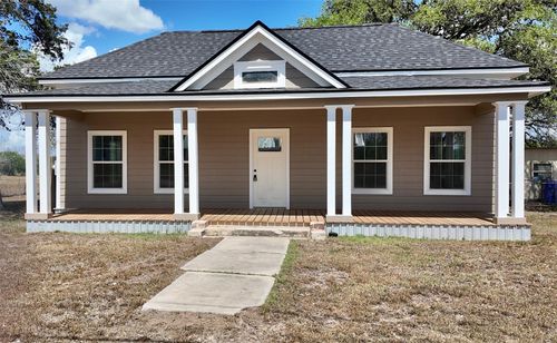 210 Julia St, Yoakum, TX, 77995-2318 | Card Image