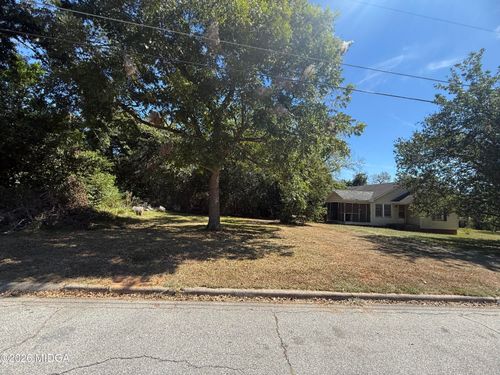 4064 Kemper Ave, Macon, GA, 31206-1826 | Card Image