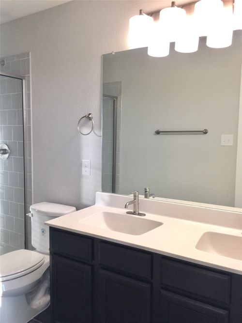 1019 W Sierra Vista Ct, Midlothian, TX, 76065-3842 | Card Image