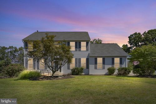 160 Joan Dr, Trappe, PA, 19426-1957 | Card Image