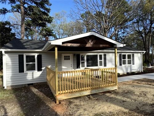 2213 Obrien St, Greensboro, NC, 27407-4631 | Card Image