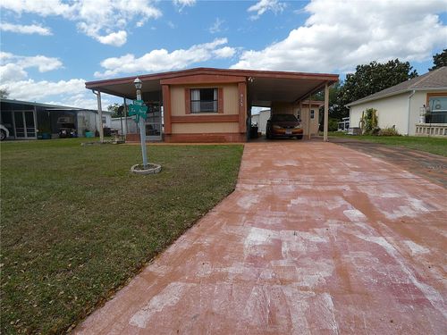 913 Beechwood Ave, LADY LAKE, FL, 32159-2311 | Card Image