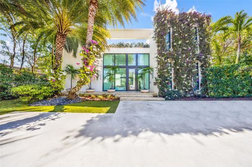 4515 N Michigan Ave, Miami Beach, FL, 33140-2918 | Card Image