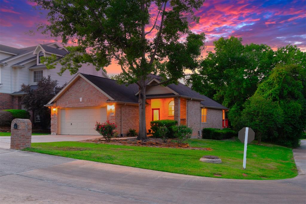 Harbour Town Dr, Montgomery, TX 77356