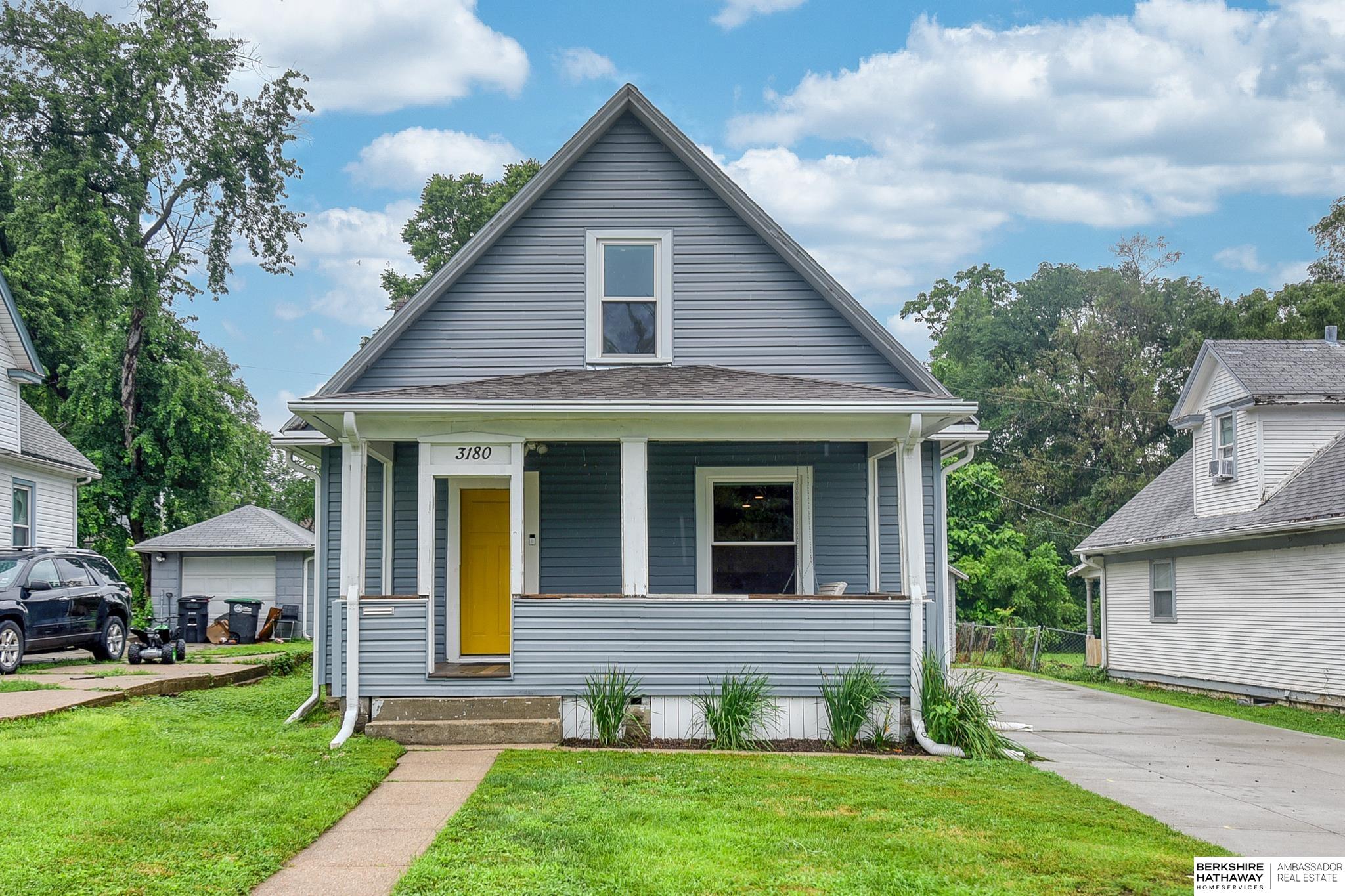 Meredith Ave, Omaha, NE 68111