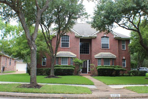1718 Heddon Falls Dr, Sugar Land, TX, 77479-5602 | Card Image