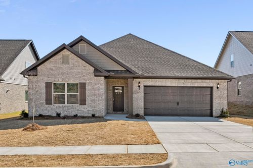 177 Pennington Ave, Huntsville, AL, 35811-8144 | Card Image