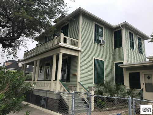 1214 21st St, Galveston, TX, 77550-4716 | Card Image
