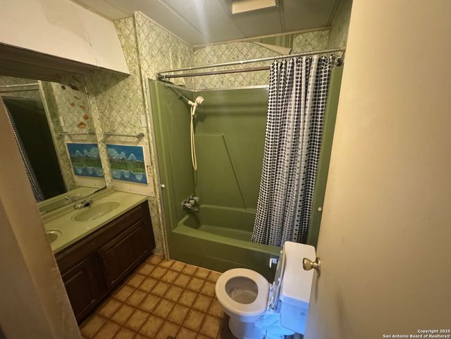 116 Rambling Dr, House other with 3 bedrooms, 2 bathrooms and null parking in Canyon Lake TX | Image 18