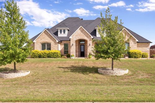 640 Cross Creek Dr, Waxahachie, TX, 75167-7232 | Card Image