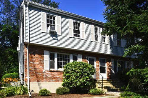 84-84 Parade Hill Rd, New Canaan, CT, 06840-4129 | Card Image