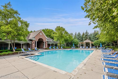 4104 Chesapeake Cir, Walled Lake, MI, 48390-2999 | Card Image