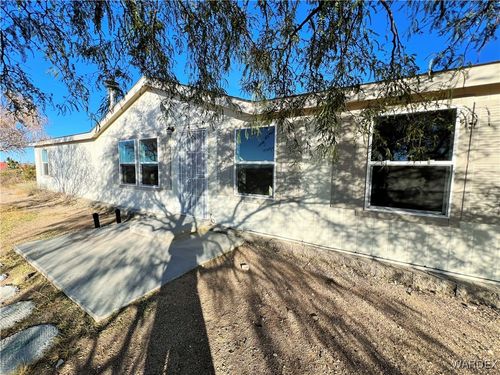 27276 N Humming Bird Ln, Meadview, AZ, 86444 | Card Image