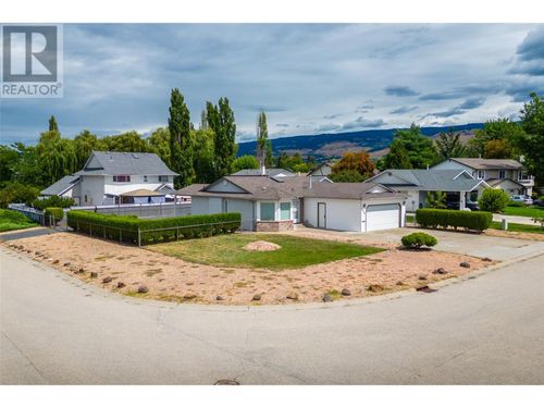 274 Dalgleish Crt, Kelowna, BC, V1X7A4 | Card Image