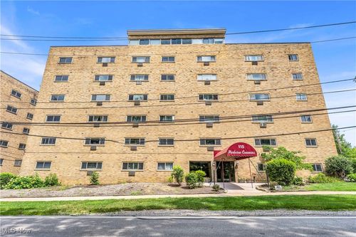 115 S Rocky River Dr, Berea, OH, 44017-2558 | Card Image