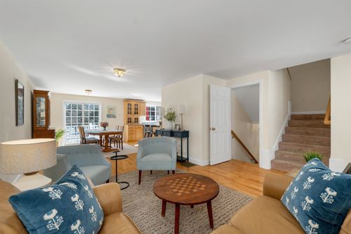 1 Ians Way, Wolfeboro, NH, 03894-4365 | Card Image