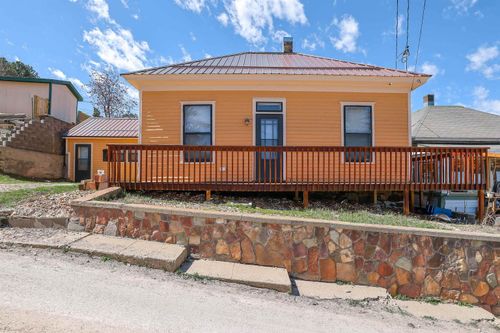 121 Columbus St, lead, SD, 57754-1612 | Card Image