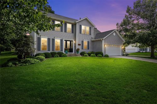 3105 Towne House Dr Ne, Cedar Rapids, IA, 52402-7079 | Card Image