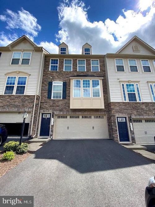 13675 Rockingham Ln, GAINESVILLE, VA, 20155-3641 | Card Image